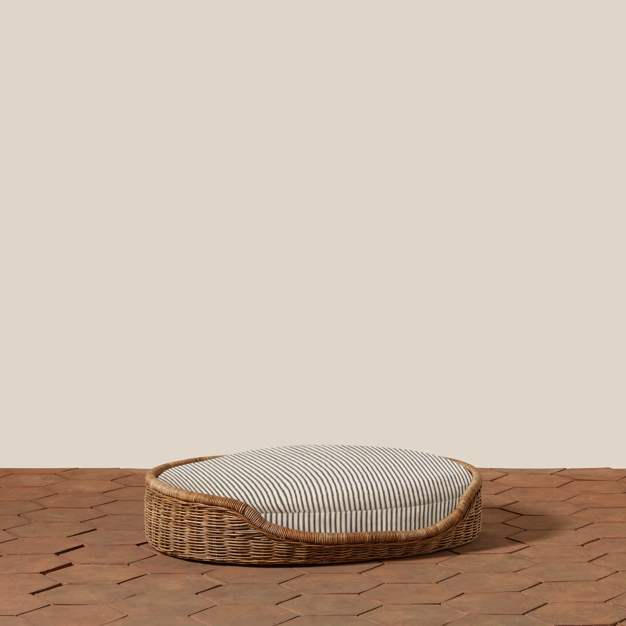 Boone Woven Dog Bed  - Image 13