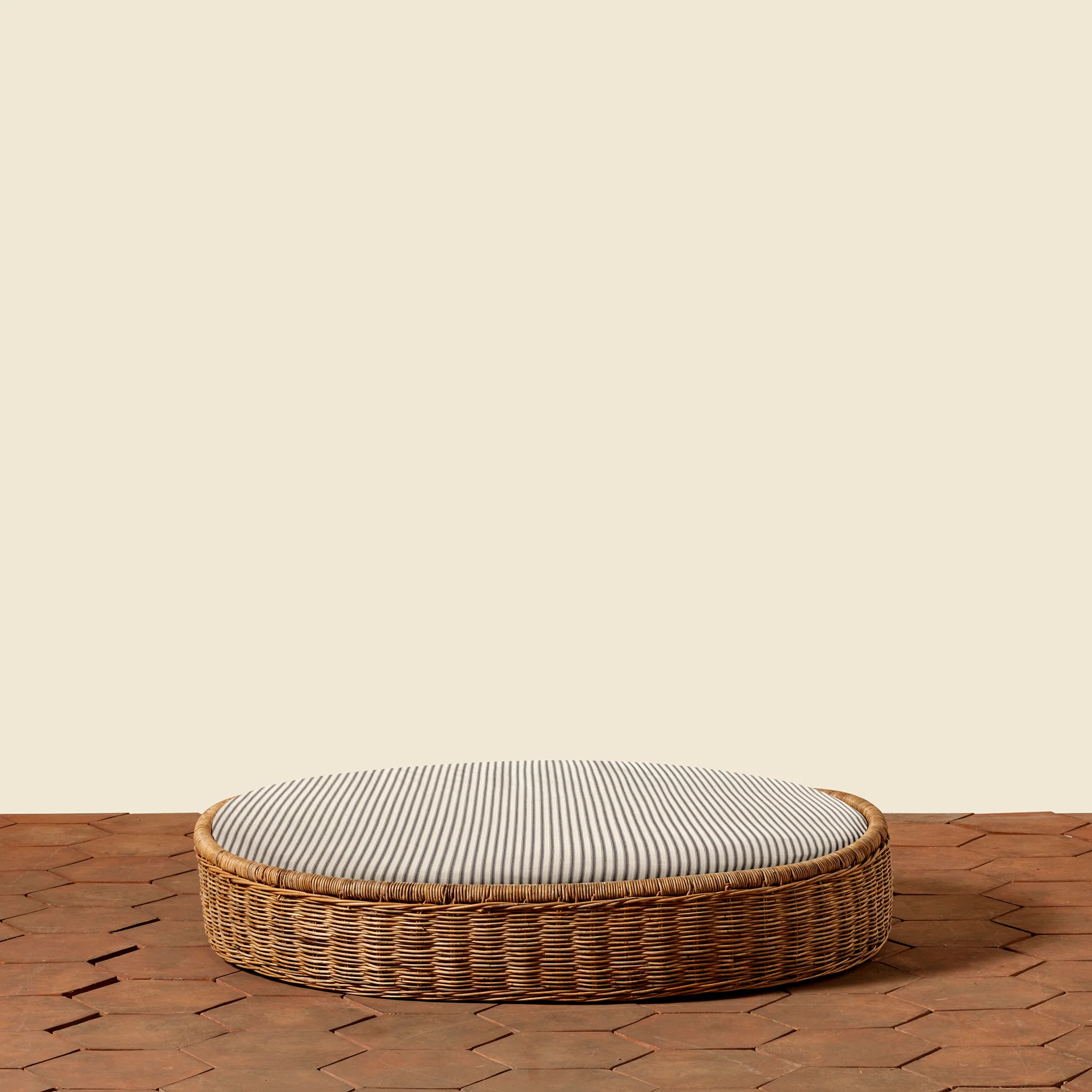 Boone Woven Dog Bed  - Image 19
