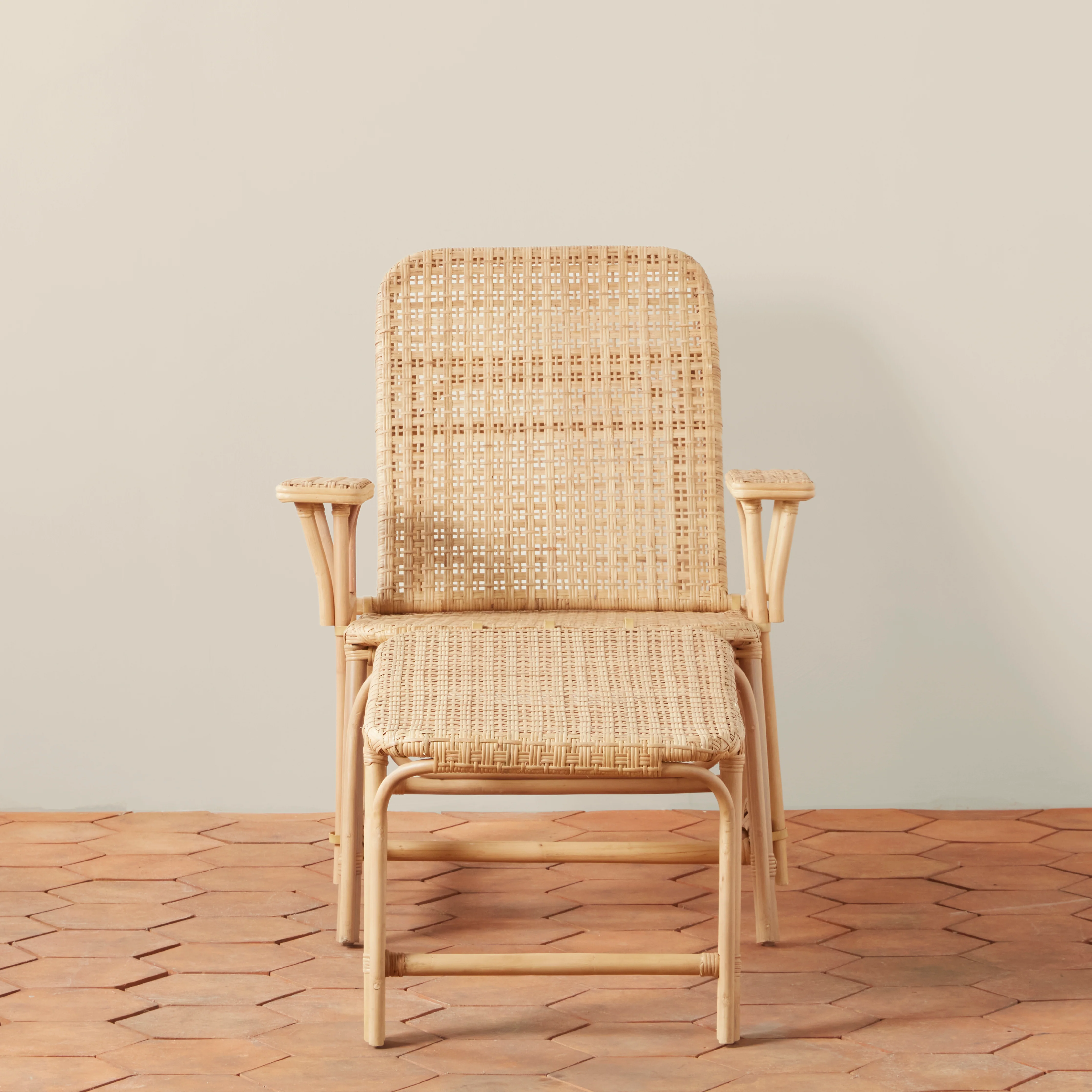 Flore Bistro Chaise Lounge - Image 3