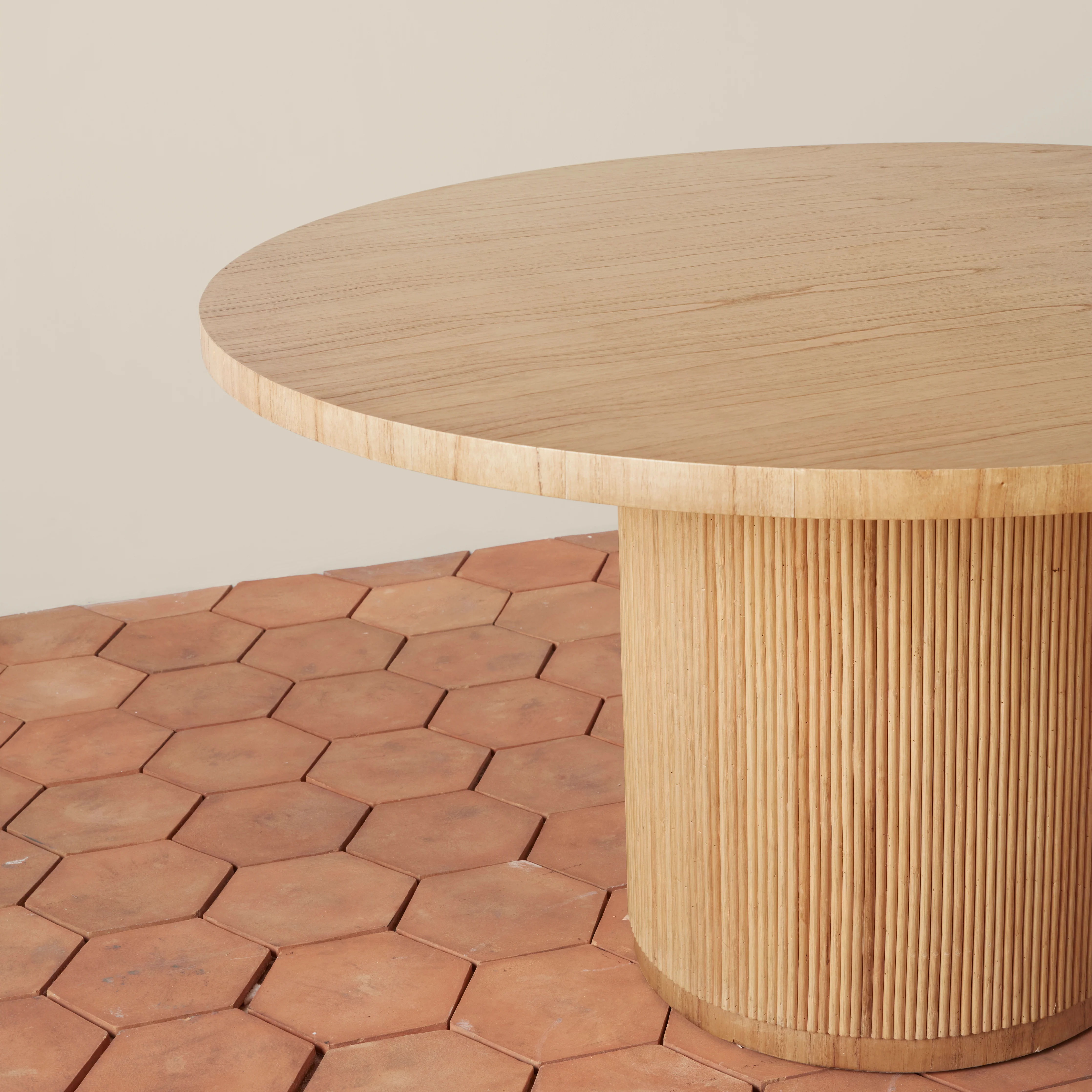 Gabriella Round Dining Table - Image 4