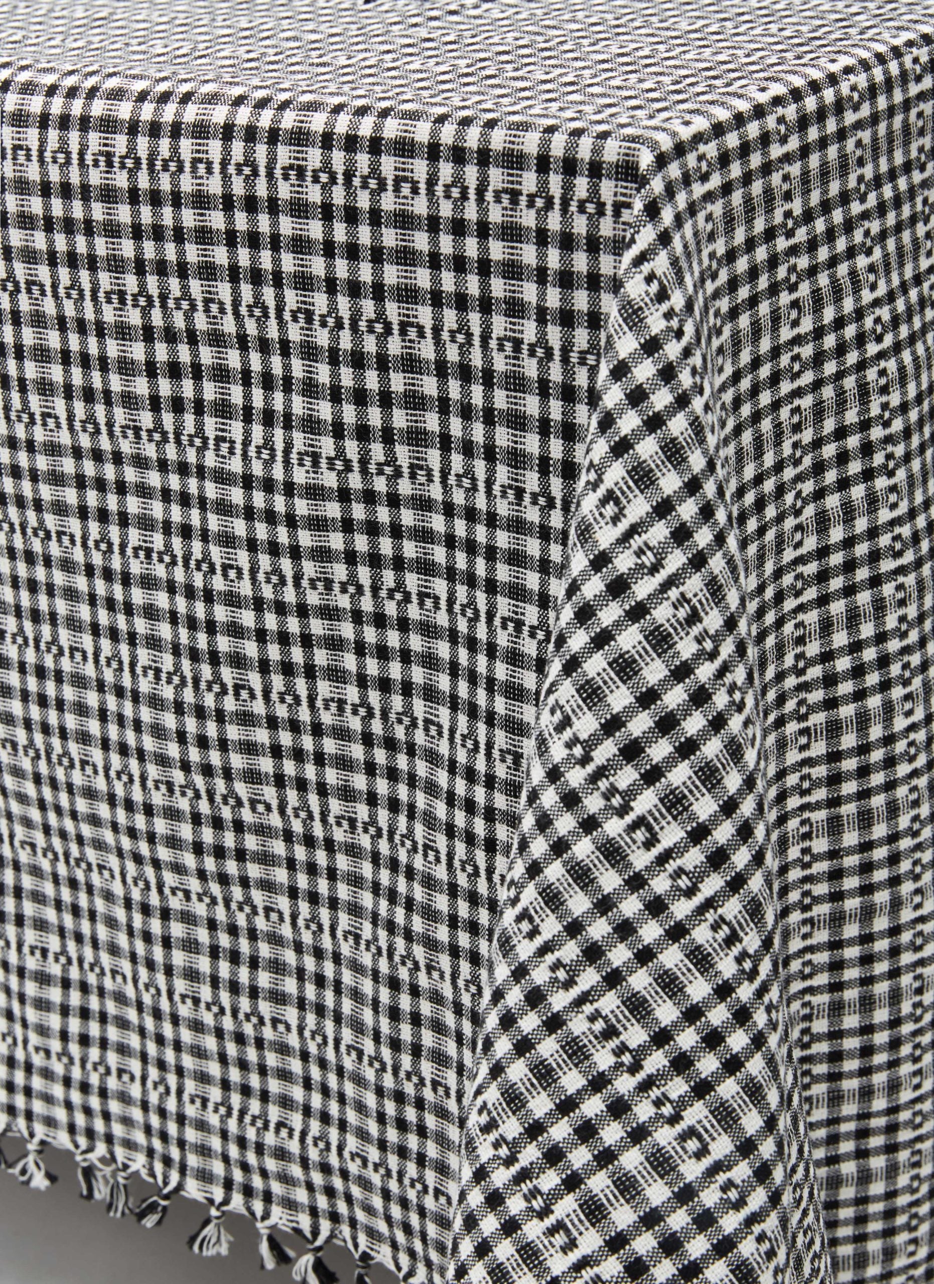 Heather Taylor Home Soho Tablecloth - Image 6