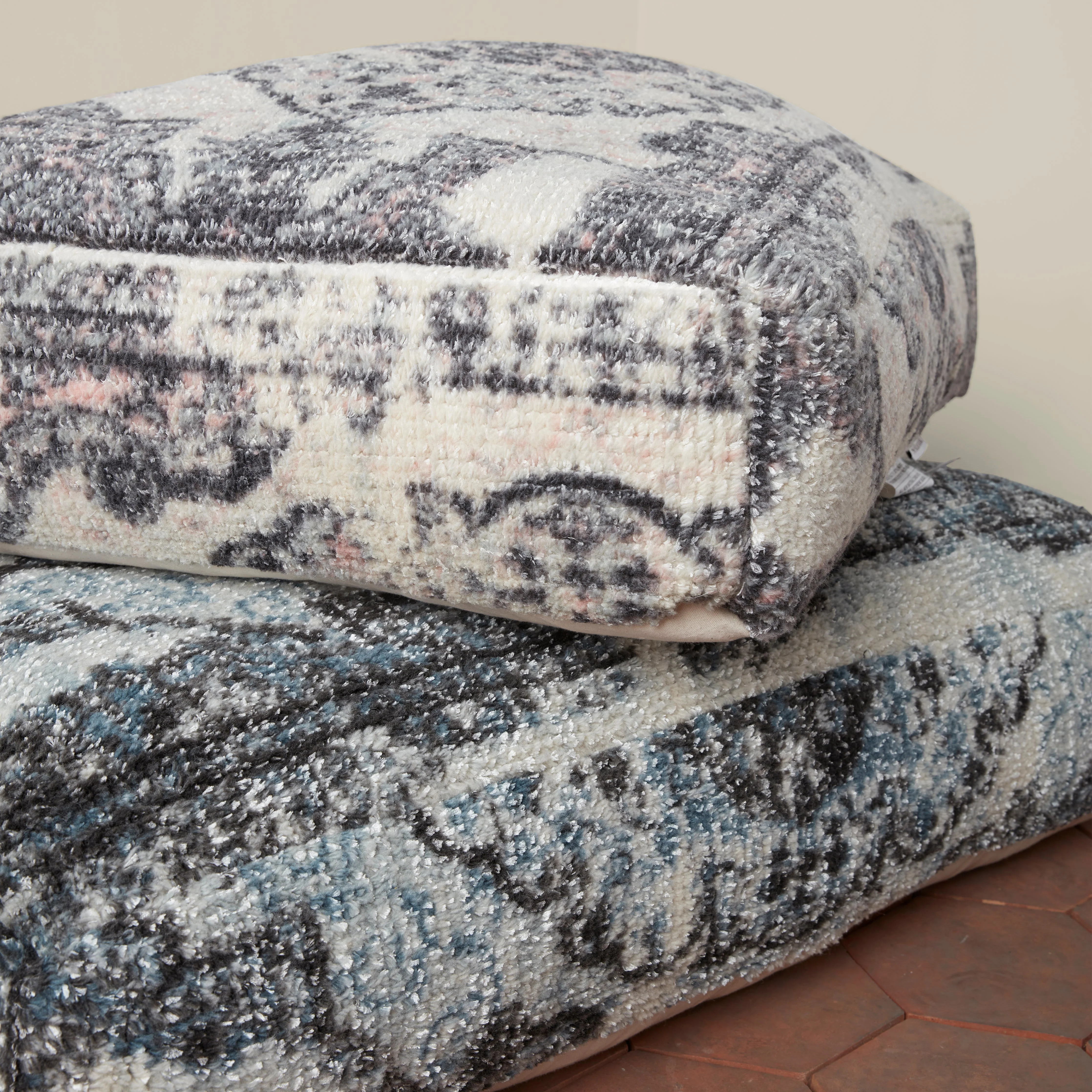 Sonora Pillow Daybed in Neutral - Image 6